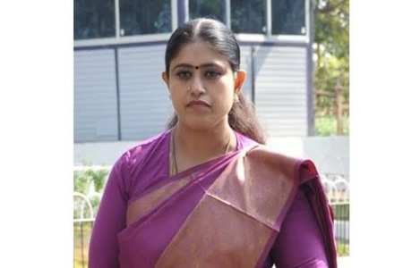 कांग्रेस से भाजपा और अब टीवीके पहुंचीं विजयधारणी, फिर बदला सियासी ठिकाना
