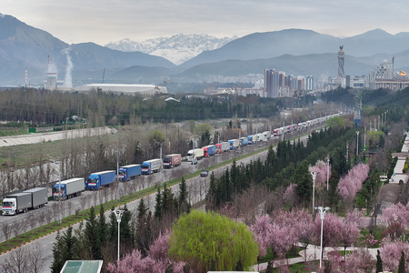 ईरान में संघर्ष कर रहे पर‍िवारों के ल‍िए ताजिकिस्तान ने बढ़ाया मदद का हाथ, 3,610 टन मानवीय सहायता भेजी