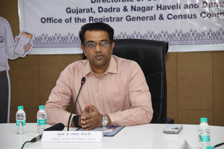 गुजरात में जनगणना 2027 की 'स्व-गणना' 17 मई से शुरू होगी, जून में घर-घर जाकर सूची बनाई जाएगी