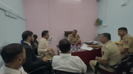 आमिर खान के भांजे इमरान खान की बढ़ी 'मुश्किलें', एफआईआर की मांग लेकर पुलिस स्टेशन पहुंचे भाजपा नेता किरीट सोमैया