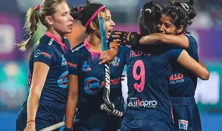 विमेंस एचआईएल: श्राची बंगाल टाइगर्स को हराकर एसजी पाइपर्स ने जीता खिताब