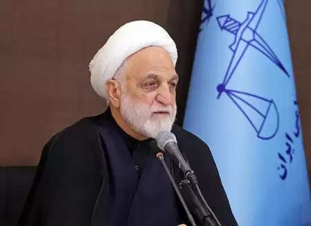 ईरान में अनिवार्य हिजाब लागू कराने को लेकर मुहिम तेज, 'विदेशी लिंक' की जांच के आदेश