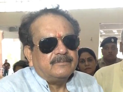 सरकार परीक्षाएं पारदर्शी और निष्पक्ष तरीके से आयोजित करने के लिए पूरी तरह प्रतिबद्ध: एसपी सिंह बघेल