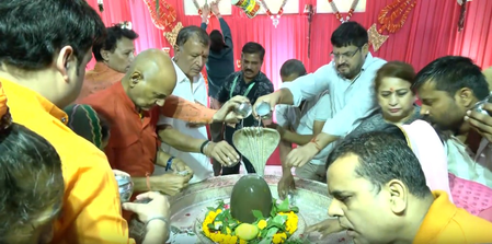 सावन की शिवरात्रि पर झंडेवालन और दूधेश्वर नाथ मठ महादेव मंदिर में उमड़ा आस्था का सैलाब