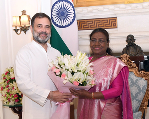 राहुल गांधी और मल्लिकार्जुन खड़गे ने राष्ट्रपति मुर्मू को दीं जन्मदिन की शुभकामनाएं