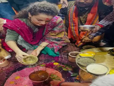 भीमाशंकर ज्योतिर्लिंग के साथ कंगना रनौत ने पूरी की 12 ज्योतिर्लिंग की अद्भुत यात्रा, भावुक अनुभव किया शेयर