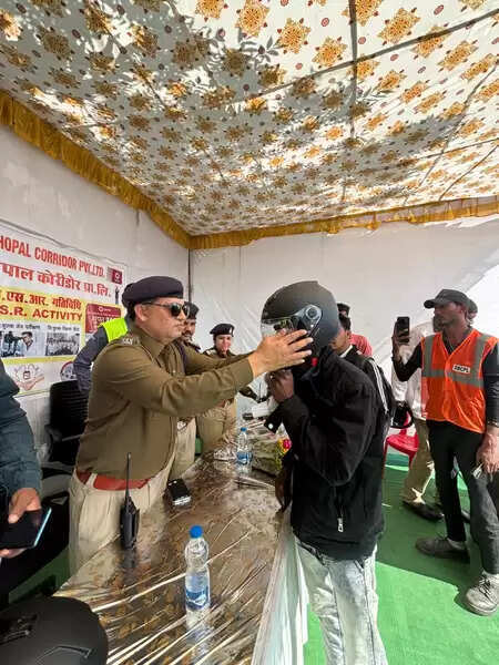 मध्य प्रदेश में सड़क दुर्घटनाएं रोकने की कवायद और प्रभावितों की मदद का प्रशिक्षण