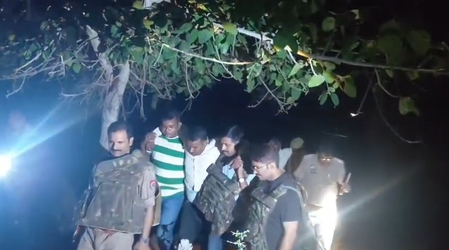 मिर्जापुर में मुठभेड़ के बाद दो गो-तस्कर गिरफ्तार, 45 गोवंश बरामद