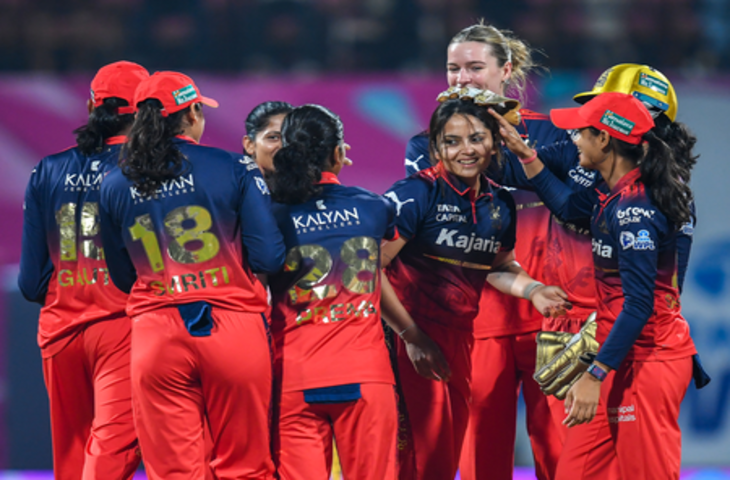 यह सपनों सरीखा डेब्यू है, मैं शुरू से आरसीबी फैन रही हूं : सयाली सतघरे