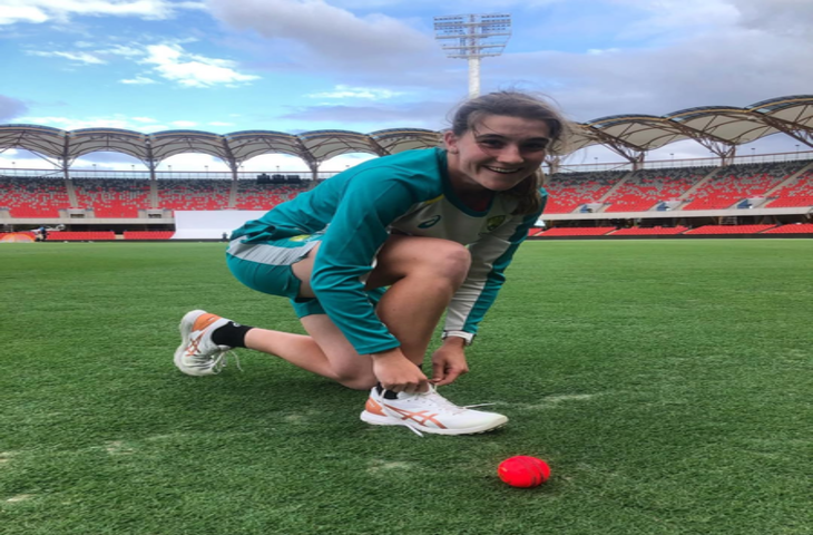 आईसीसी रैंकिंग: दीप्ति को पछाड़कर सदरलैंड बनीं टी20 फॉर्मेट की 'नंबर-1' महिला गेंदबाज