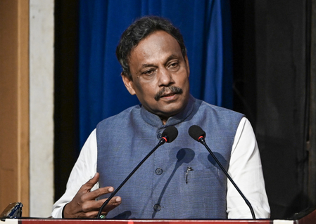 भाजपा यूपी प्रभारी विनोद तावड़े लखनऊ दौरे पर, आगामी चुनावी को लेकर करेंगे बैठक