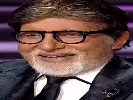 रवि गुप्ता की कॉमेडी देख हंसी से लोटपोट हुए अमिताभ बच्चन