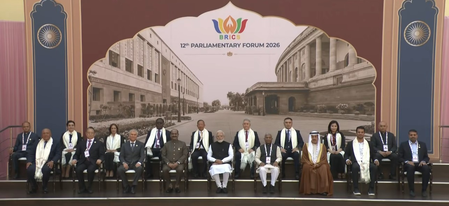 प्रधानमंत्री मोदी ने 12वें ब्रिक्स संसदीय मंच में भाग लिया, विदेशी प्रतिनिधियों से की बातचीत