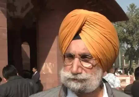 पंजाब में नवजोत कौर सिद्धू जैसे लोगों से कांग्रेस को खतरा है: सुखजिंदर सिंह रंधावा