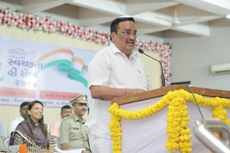 जल शक्ति मंत्री सीआर पाटिल ने स्वच्छता को सामूहिक जिम्मेदारी बनाने का किया आह्वान