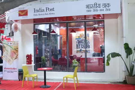 वित्त वर्ष 2026 की पहली तीन तिमाहियों में इंडिया पोस्ट की आय 8.8 प्रतिशत बढ़ी; 10,211 करोड़ पहुंचा डाक विभाग का राजस्व
