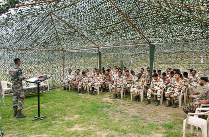 भारत में स्लीपर सेल से जानकारी लेते हैं आतंकी: कर्नल सोही