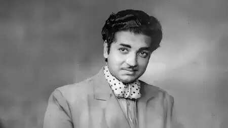 एवरग्रीन स्टार प्रेम: 39 फिल्मों वाला साल, 4 गिनीज रिकॉर्ड और एक प्रशंसक से मिली मौत