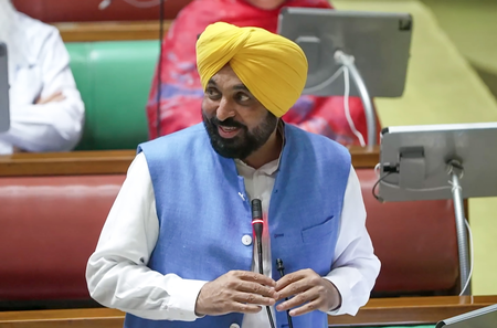 पंजाब विधानसभा में सरकार का विश्वास मत पास, भगवंत मान के ब्रेथ एनालाइजर टेस्ट की मांग पर हंगामा
