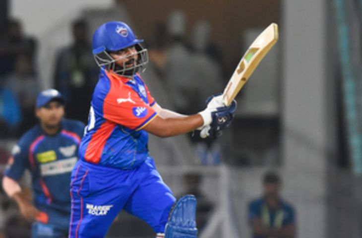 'अनसोल्ड' रहने पर मायूस थे पृथ्वी शॉ, दिल्ली कैपिटल्स ने खरीदा तो 'डिलीट' करनी पड़ी इंस्टा स्टोरी