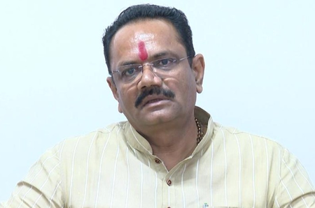 गुजरात में नकली खाद बेचने के आरोप में चार लोगों पर मामला दर्ज