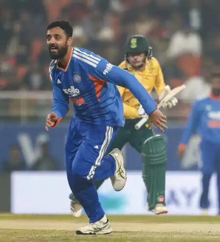 तीसरा टी20: वरुण चक्रवर्ती के नाम जुड़ सकती है खास उपलब्धि