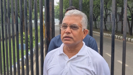 लोकतांत्रिक देश में विरोध करने का अधिकार, अराजकता फैलाने की कोशिश गलत : दिलीप घोष