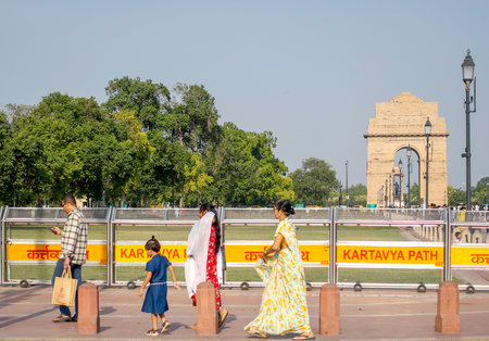 एनसीआर : बादलों और तेज हवाओं के बीच बढ़ेगा गर्मी का असर, अगले तीन दिनों में 38 डिग्री तक पहुंचेगा पारा