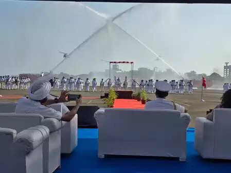 आईएनएएस 335 के कमीशन से नौसेना को समुद्र में मिली निर्णायक बढ़त: एडमिरल दिनेश के त्रिपाठी