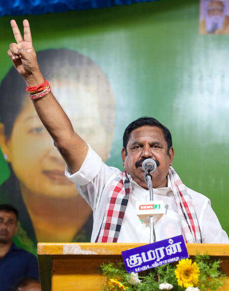तमिलनाडु में सत्ता की दौड़ तेज: पलानीस्वामी ने विधायकों को दिया भरोसा- 'अगली सरकार एआईएडीएमके ही बनाएगी'