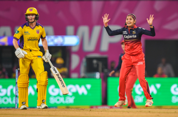डब्ल्यूपीएल: श्रेयंका पाटिल का 'पंजा', जायंट्स को 32 रन से हराकर आरसीबी ने लगाई जीत की 'हैट्रिक'