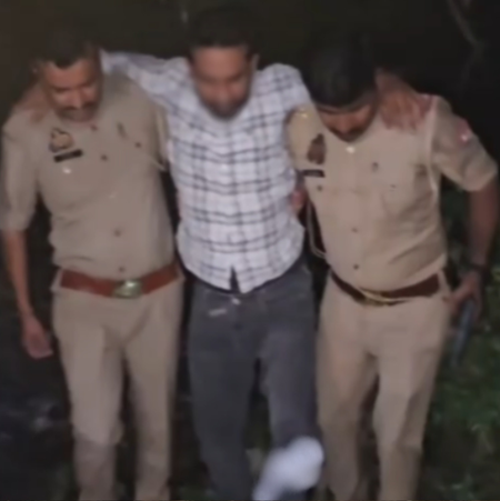 नोएडा पुलिस ने चेन छीनने वाले दो बदमाशों को मुठभेड़ के बाद किया गिरफ्तार
