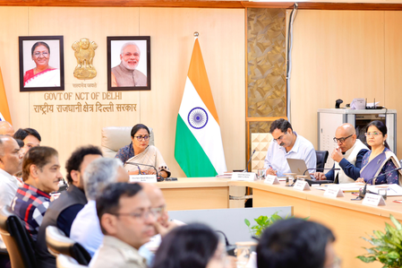 दिल्ली: मुख्यमंत्री ने 'हीट वेव एक्शन प्लान 2026' की तैयारियों की विस्तृत समीक्षा की