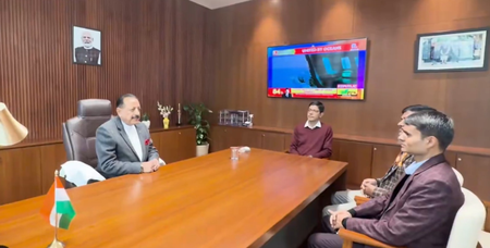 'सेवा तीर्थ' में केंद्रीय राज्य मंत्री जितेंद्र सिंह का पहला वर्किंग डे, वीडियो साझा कर जताई खुशी