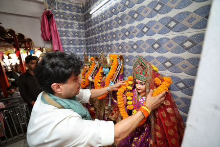 आदिवासी समुदाय देश की प्रकृति और संस्कृति का सच्चा संरक्षक: ज्योतिरादित्य सिंधिया