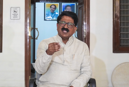 कर्नाटक के मतदाताओं के लिए मराठी भाषा में एसआईआर फॉर्म की मांग, अरविंद सावंत ने चुनाव आयोग को लिखा पत्र