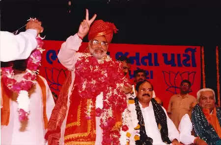 15 दिसंबर 2002: जब गुजरात में 'मोदी मैजिक' ने रचा था इतिहास, भाजपा को मिली ऐतिहासिक जीत