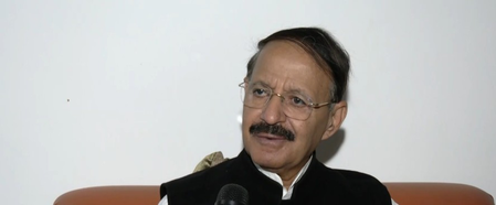 जो काम भारत को करना चाहिए था, वो काम पाकिस्तान कर रहा: राशिद अल्वी