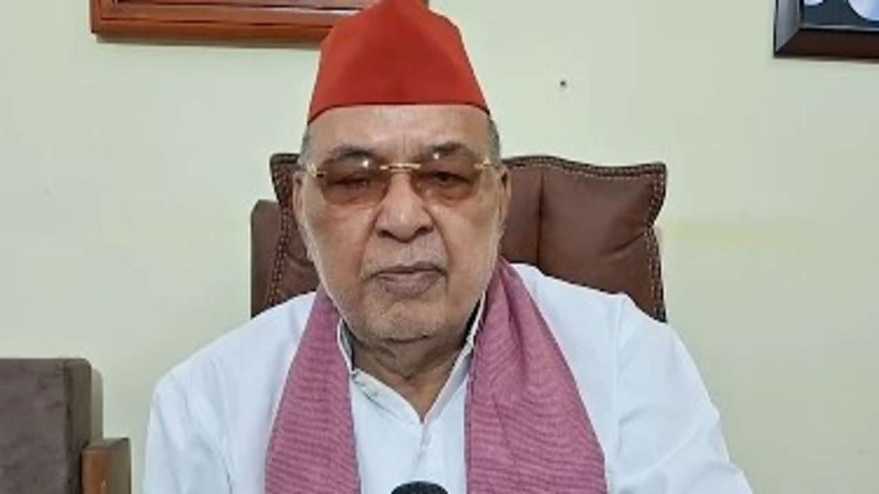 पश्चिम बंगाल में ईवीएम जलने और नीट पेपर लीक पर सपा ने भाजपा पर साधा निशाना