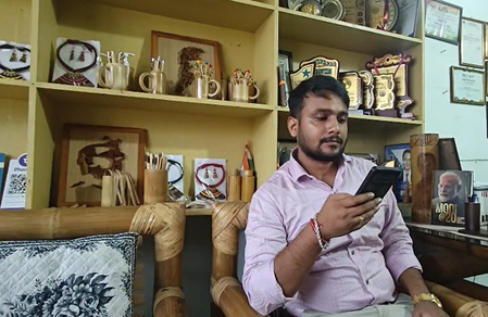 प्रधानमंत्री रोजगार सृजन योजना से उद्यमी बने सत्यम सुंदरम, बांस के कारोबार से 40 परिवारों को मिला रोजगार