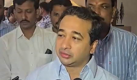 'उद्धव ठाकरे और दिमाग का कोई संबंध नहीं', चुनाव आयोग पर सवाल उठाने पर भड़के नितेश राणे