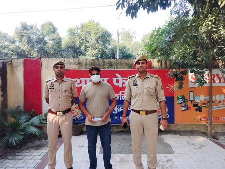 नोएडा: नशे की तस्करी के मामले में एक साल से फरार 25 हजार का इनामी गिरफ्तार