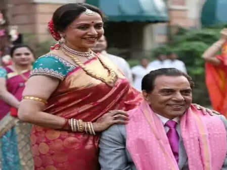 'शोले' के सेट पर जब हेमा मालिनी को इंप्रेस करने के लिए टंकी पर चढ गए थे धर्मेंद्र, कुछ ऐसा था 'बसंती' का रिएक्शन