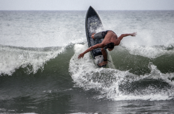 सर्फिंग: एक रोमांचक वाटर स्पोर्ट्स, जिसने ओलंपिक में भी बना ली जगह