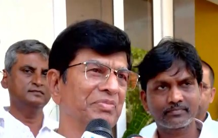 विजय के सीएम बनते ही पिता एसए चंद्रशेखर भावुक, याद आया खाने के लिए किया गया संघर्ष