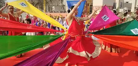 गुजरात : पीएम मोदी गांधीनगर को देंगे मेट्रो की सौगात, लोग बोले- गर्व और खुशी का क्षण, स्‍वागत के लिए तैयार