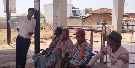 छत्‍तीसगढ़: मात्र 20 रुपए में लाखों का सुरक्षा कवच, प्रधानमंत्री सुरक्षा बीमा योजना से राहत महसूस कर रहे बालोद के लाभार्थी