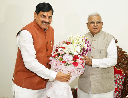 सीएम मोहन यादव की राज्यपाल से भेंट, सरकार की नीतियों और योजनाओं की दी जानकारी