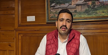कंगना रनौत को हिमाचल के मंत्री विक्रमादित्य सिंह की नसीहत, 'पहले ज्ञान प्राप्त करें फिर...'