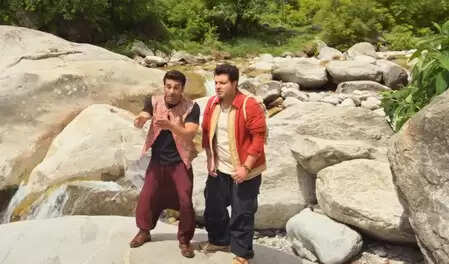पौराणिक नाम, मॉडर्न कहानी और जबरदस्त कॉमेडी, 'राहु केतु' के ट्रेलर में दिखी पुलकित-वरुण की मस्ती